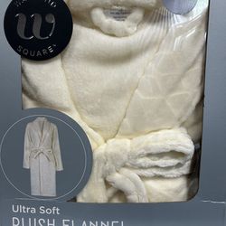 Ultra Soft Plush Flannel Bath Robe