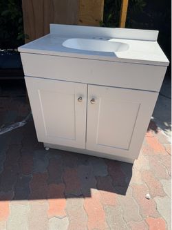 Bathroom vanity