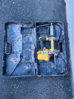 Grease gun dewalt