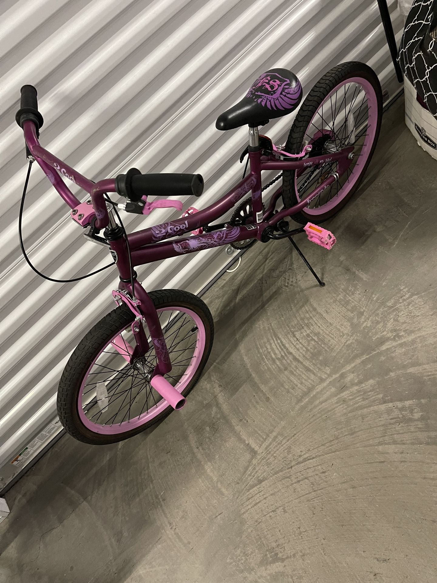 Pink Girls BMX BIKE
