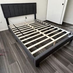 Bed Frame New In Box Queen Size 