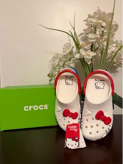 Women's hello Kitty Crocs