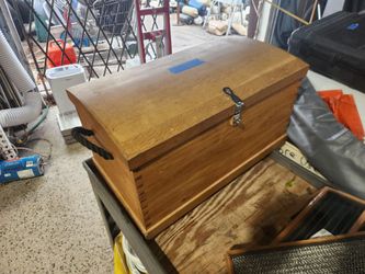 C4722-176 Solid Oak Seaman's Chest 26 1/2 X 15 1/2 X 15 1/2