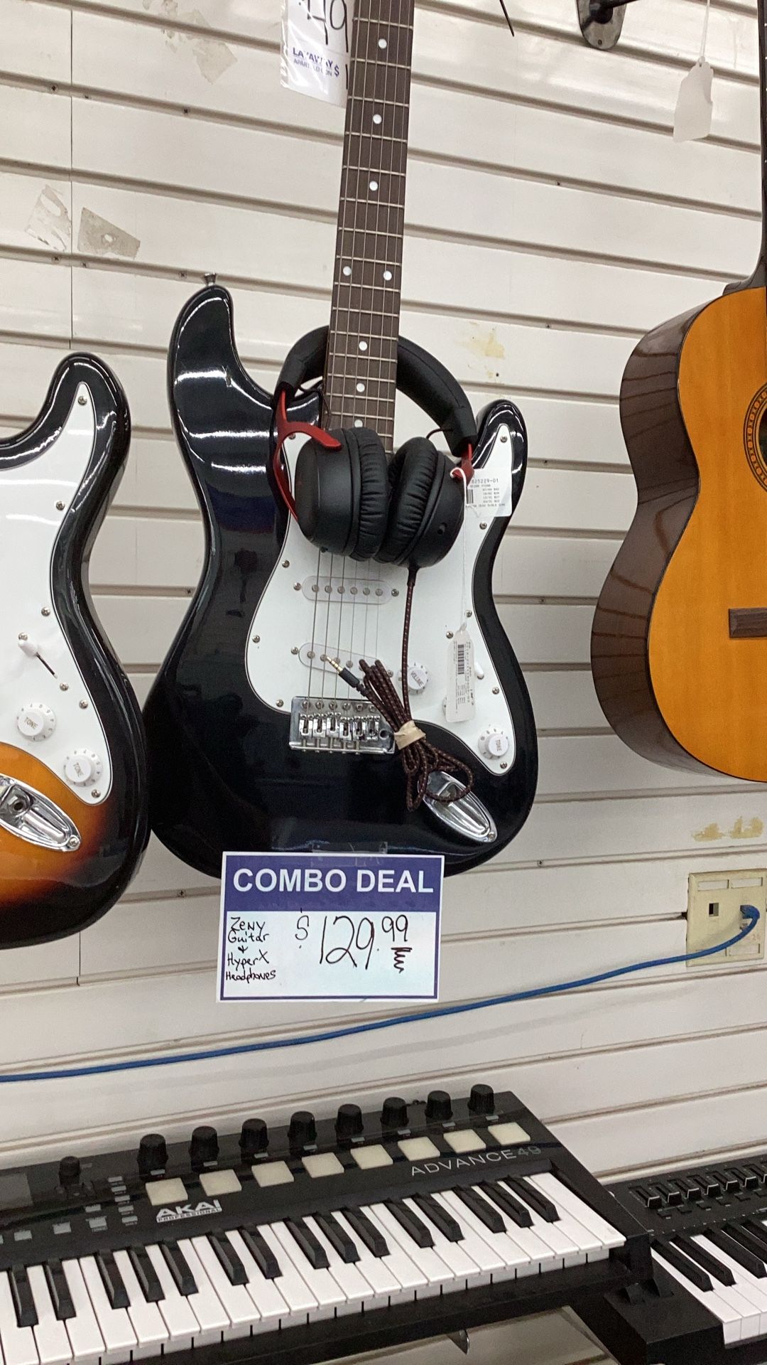 Electric Guitar & Hyper Headphone