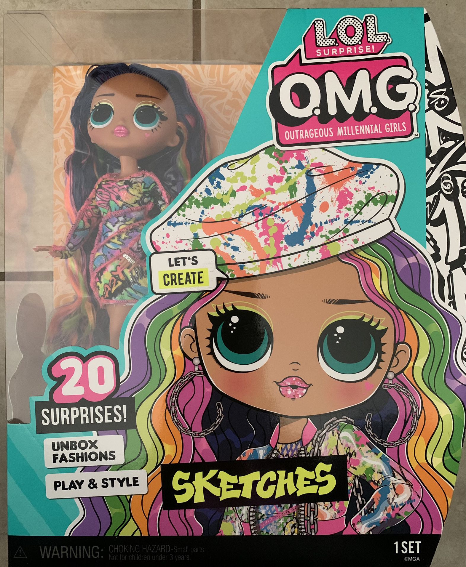 LOL OMG Sketches Doll & 20 Surprises