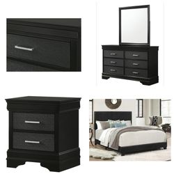 Queen 4pc Black Bedroom Set.. (Mattress sold Separately)