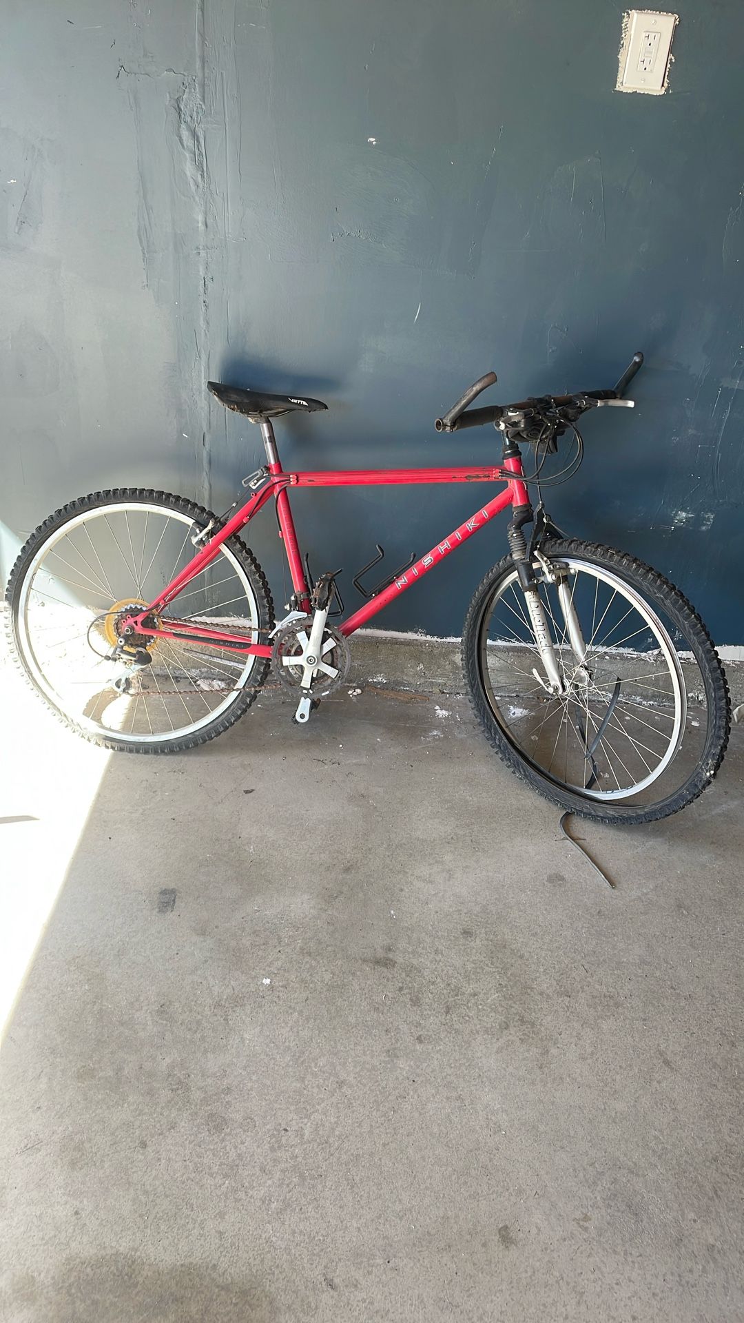 Nishiki Mountain Bike