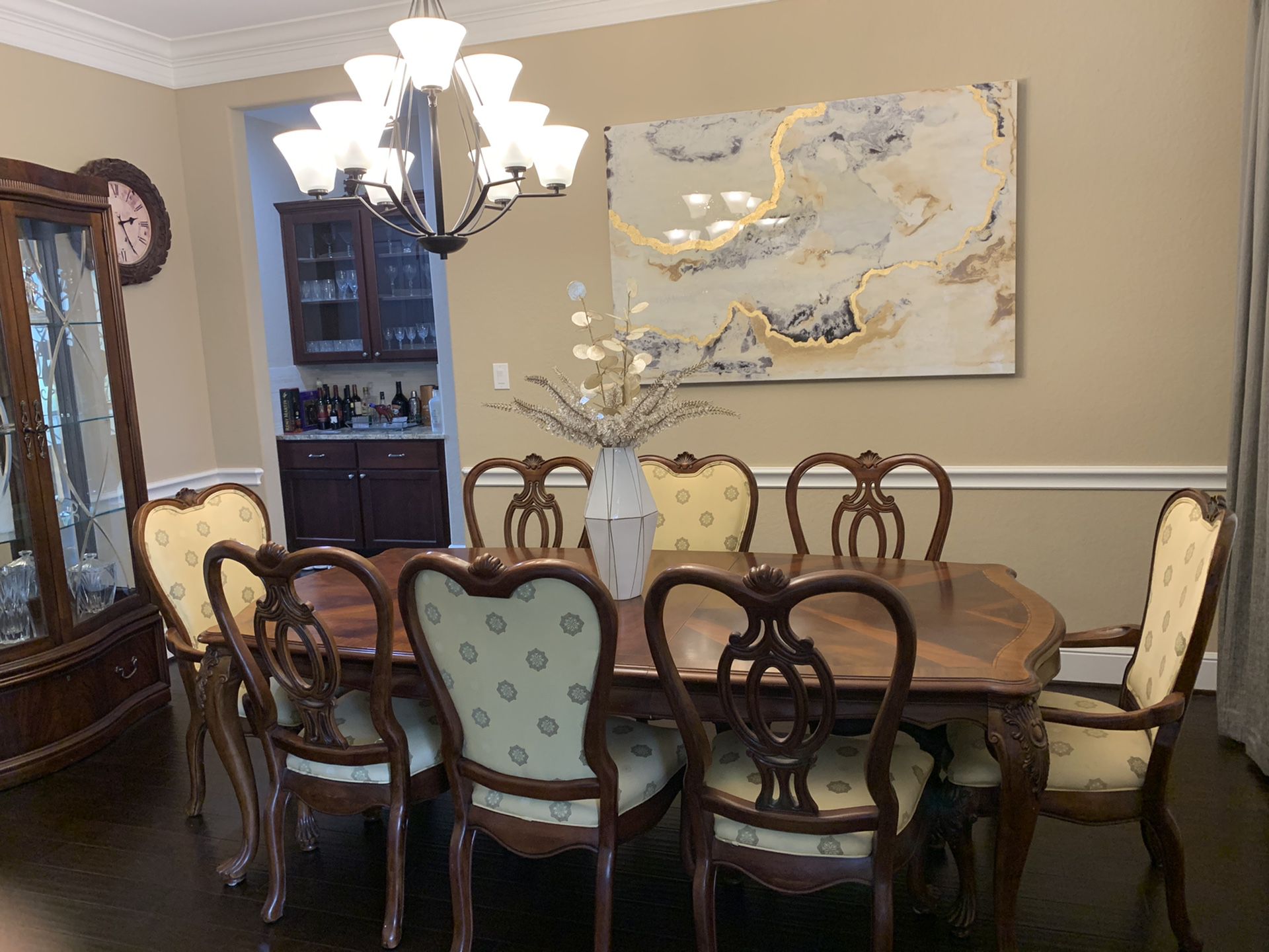 Thomasville Kent Park Dining Room Collection