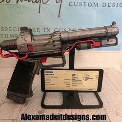 ARC Raiders Inspired Venator-Style Sci-Fi Pistol Prop 3D Printed PLA Display Piece