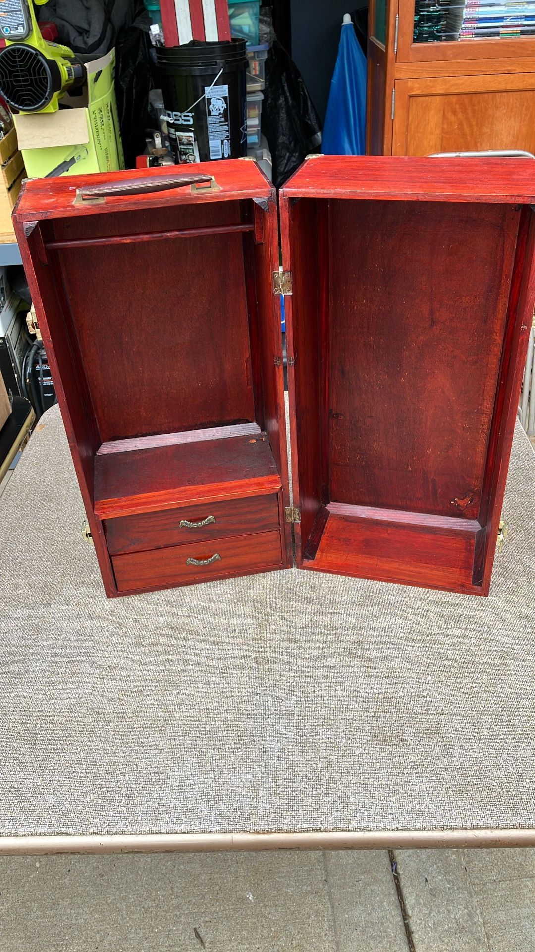 Doll clothes Chest