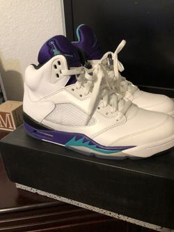 2013 Jordan 5 grape Its Deadstock Neverworn size 9 Starting To Yellow On The Bottom Sole Due To Aging