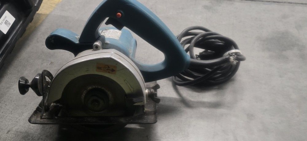 Makita 110mm Circular Trim Saw 4200N 100V 50/60Hz