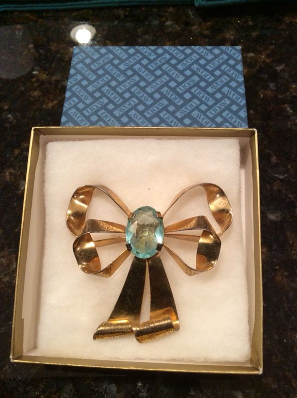 Vintage sterling blue topaz brooch