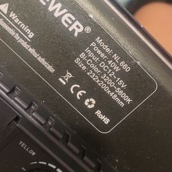 Neewer NL660