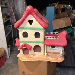 Strawberry Shortcake Dollhouse