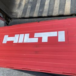 Hilti Concrete Breaker 905-AVR With Case And 2 Bits