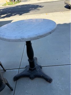 Heavy bistro table/garden table