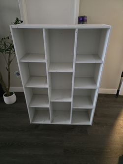 Shelve / organizer for perfumes or ETC.