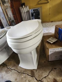 Free toilet