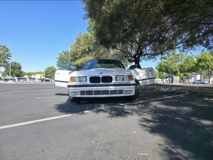 1995 BMW 325i