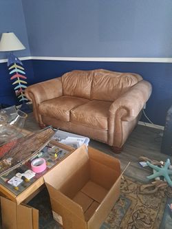 Leather Nail Stud Love Seat Tan