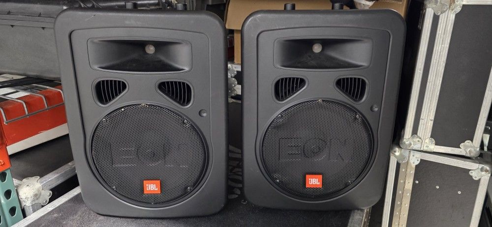 JBL EON 10G2 POWERED SPEAKERS+CARRYING BAGS+ULTIMATE STANDS