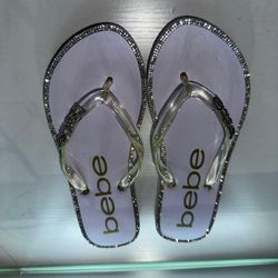 WOMEN’S SANDALS