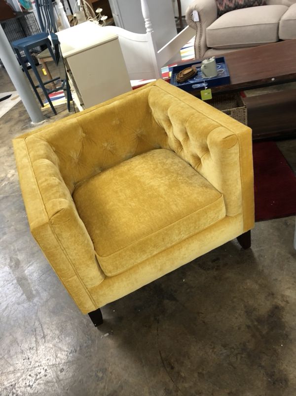 Kendall Chair French Yellow For Sale In Indianapolis In Offerup
