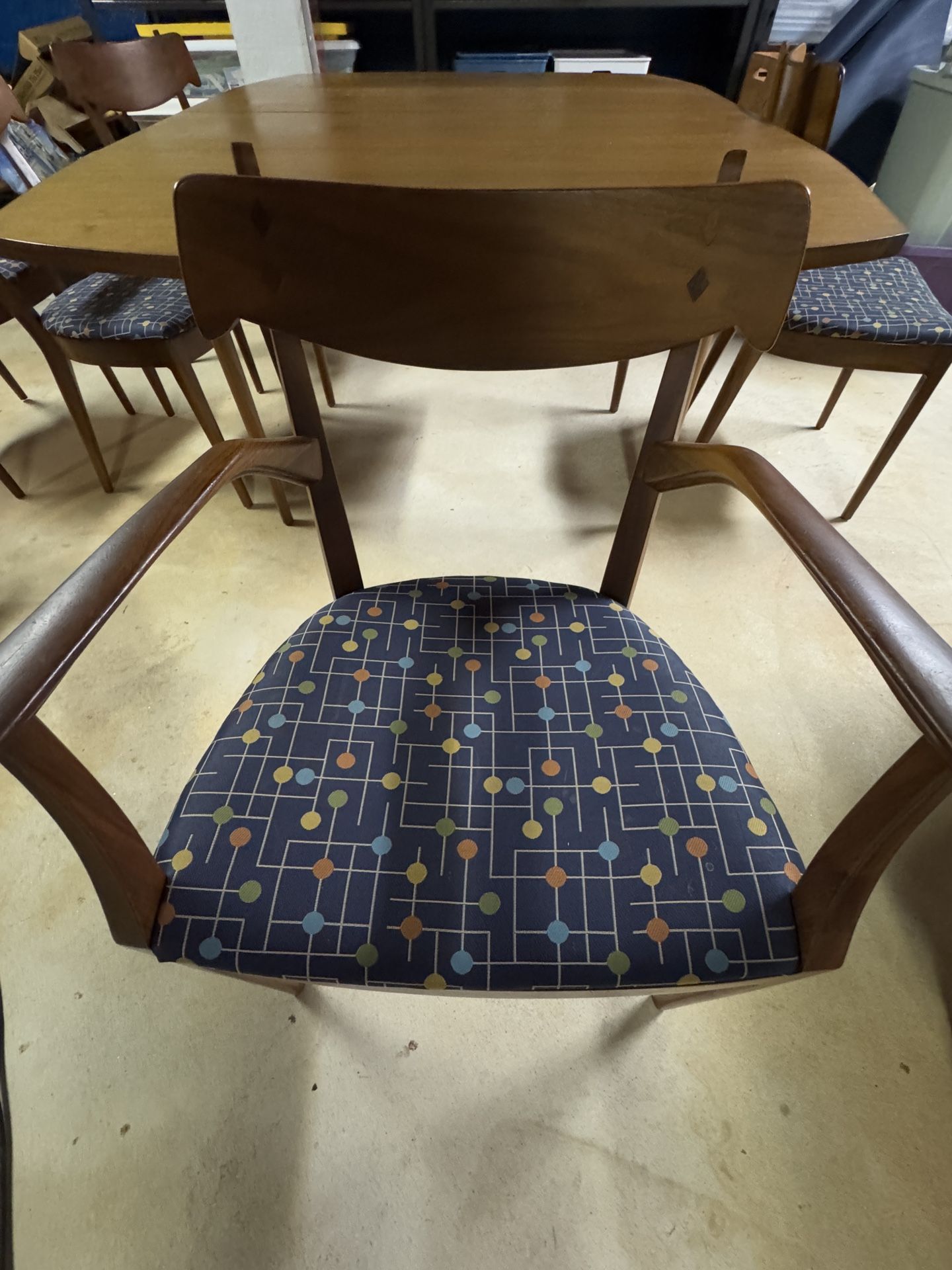 Mid Century Drexel Table And Chairs