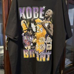 Kobe Bryant Graphic T-Shirt, Size Xl Asking 25 Located In Norcross Ga Pick Up Only