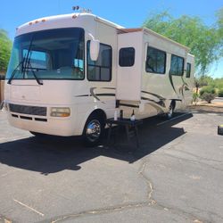 2004 Dolphin 35' Class A Motorhome
