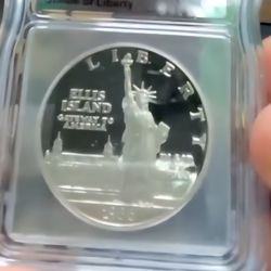 1986-S PR 69 dcam 1 $ silver statue of liberty
