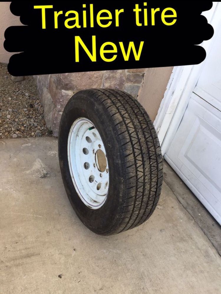 New 6 lug trailer tire. 215/75/15.