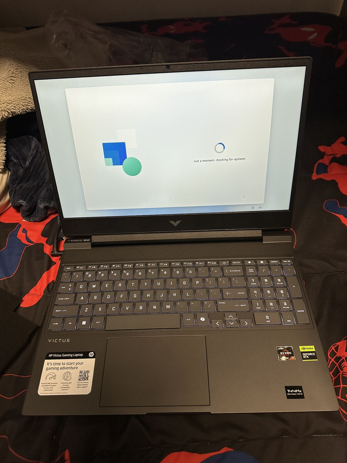 GAMING LAPTOP