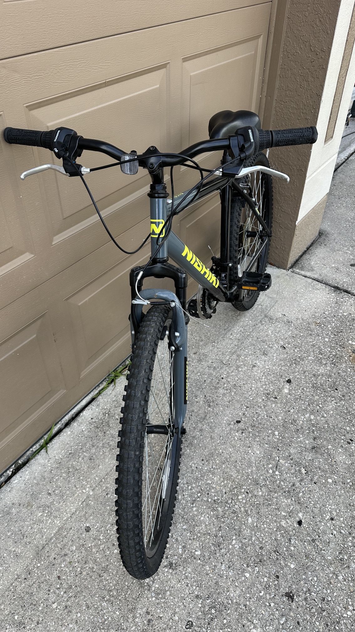 Nishiki Pueblo Mountain Bike 26 Inch Wheel 21 Speed ShimanoTourney Twist Shifter Bicycle Man Woman Boy Girl Outdoor Exercise Outdoor Fun