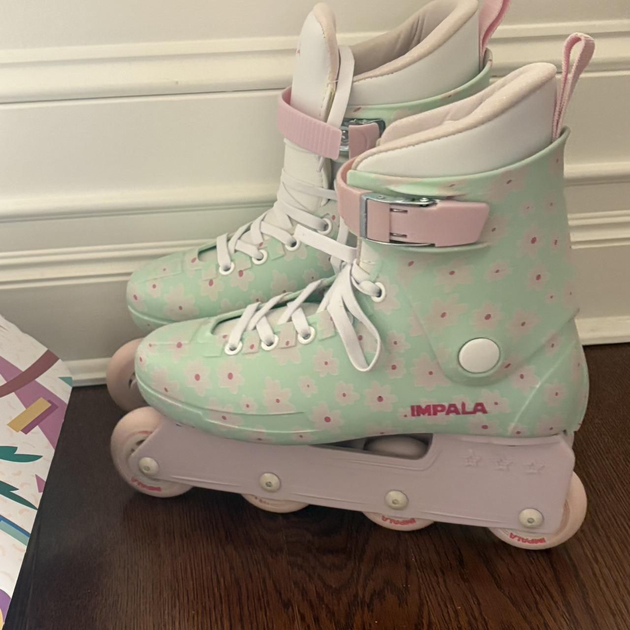 Impala Mint Flower Inline Rollerblades