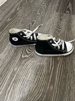 Toddler Converse Chuck Taylor Size 9
