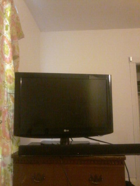 LG flash screen 32 inch like new