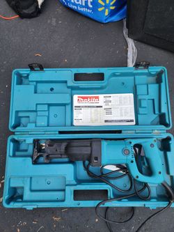 Makita JR3030T Reciprocating Saw