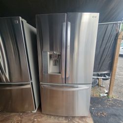 LG Stainless Steel Fridge Everything Works Great 60 Days Warranty 