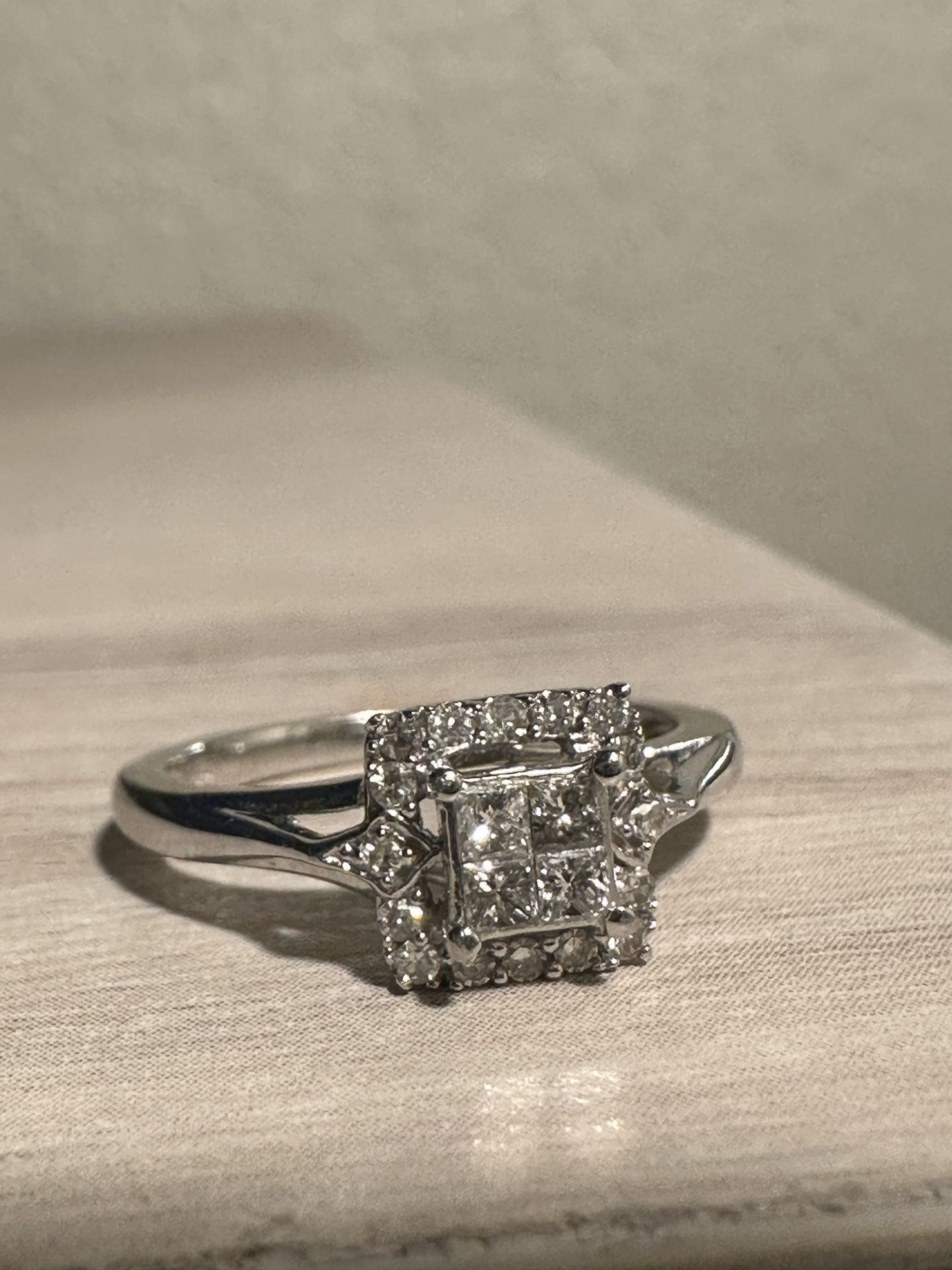 Zales Diamond Ring 