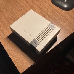 Old Nintendo System Vintage 
