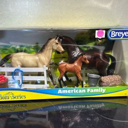 Breyer Model American Family Freedom Series