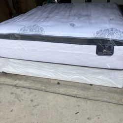 Queen Size Pillow Top Mattress Set