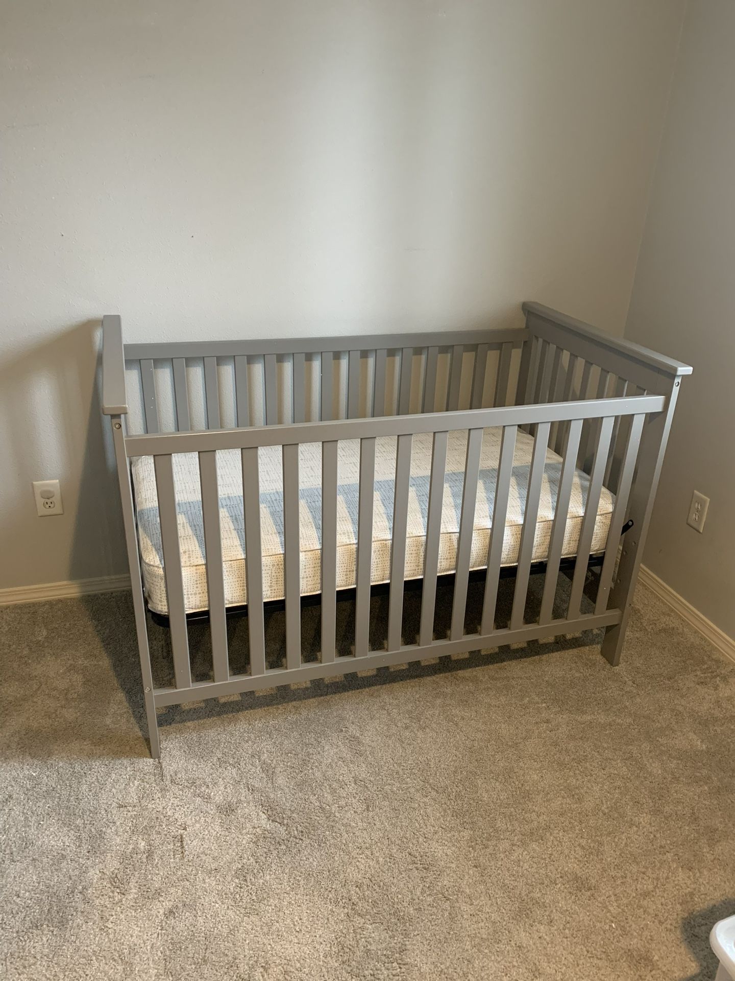 Target crib By delta