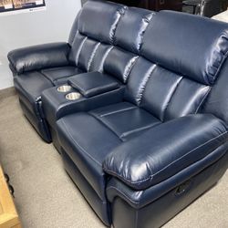 Reclining Loveseat! $499! Easy Financing! 📱💜🏠 