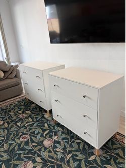 2 Kids Delta Dressers