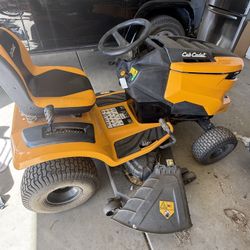 Cub Cadet XT1 LT50 50” Mower
