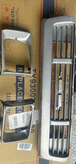1989 Toyota Pickup original grill