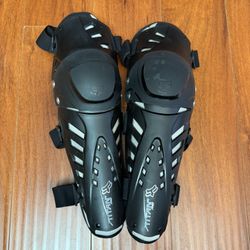 Fox Racing Titan Shin Pads